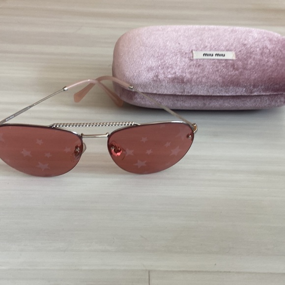 Miu Miu Sunglasses - Picture 4 of 4